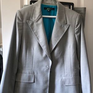 Anne Klein grey pantsuit size 12 like new